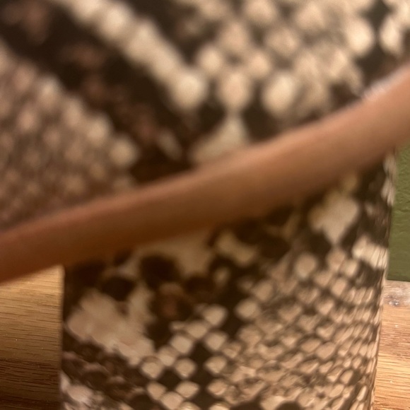 Boots - Picture 4 of 8